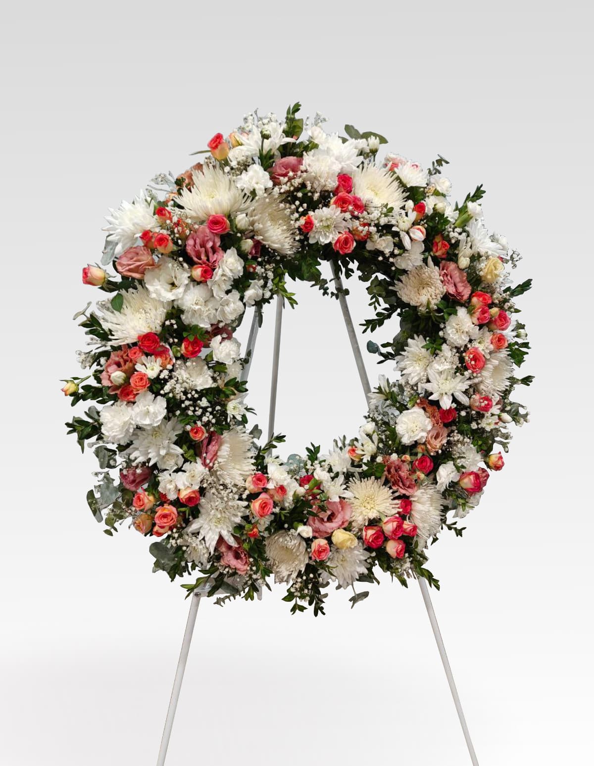 Image of Traditional Wreath - Any Colour